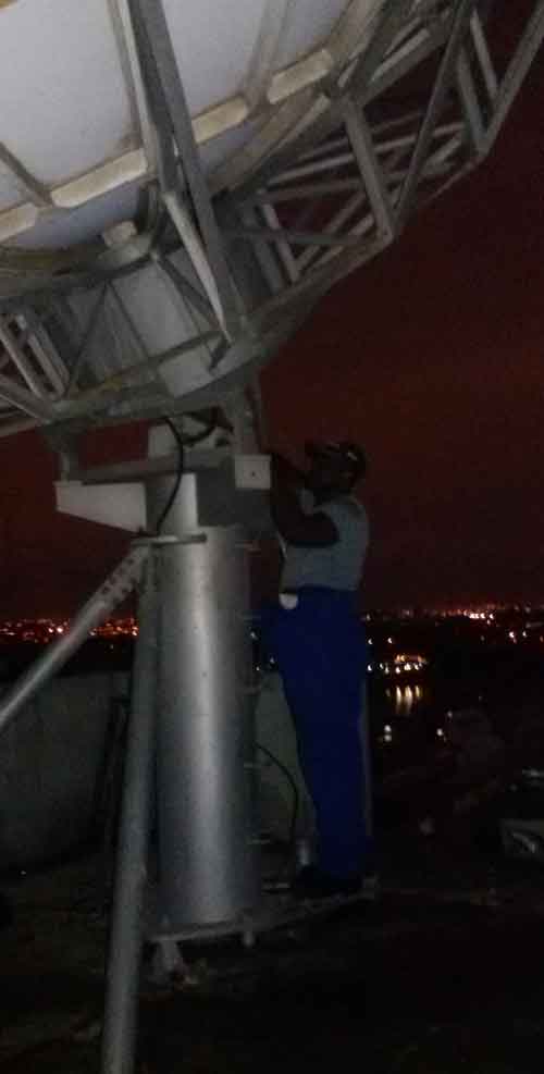 Pointing of large teleport dish