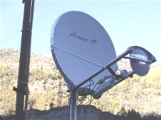 Anti-ice heater applied to Viseosat antenna