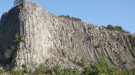 Basalt organ pipes