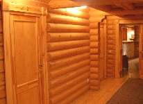 Log hotel