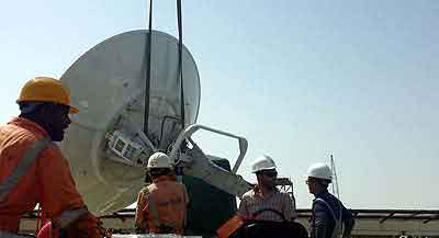 Maritime dish installation