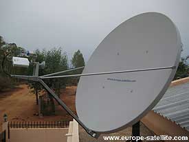 iDirect dish: Pole mount