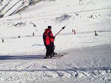 Ski drag lift with T bar