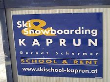 Ski snowboarding in Kaprun