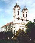 Very large white church Kunhegyes, climb into roof