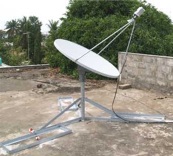 1.2m Andrew 123 antenna with non penetrating mount